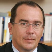 Mayer als Bundesobmann der angestellten Ärzte wiedergewählt