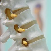 Hochfrequenz-Stimulation: Effektiv und ohne Kribbeln gegen chronische Schmerzen