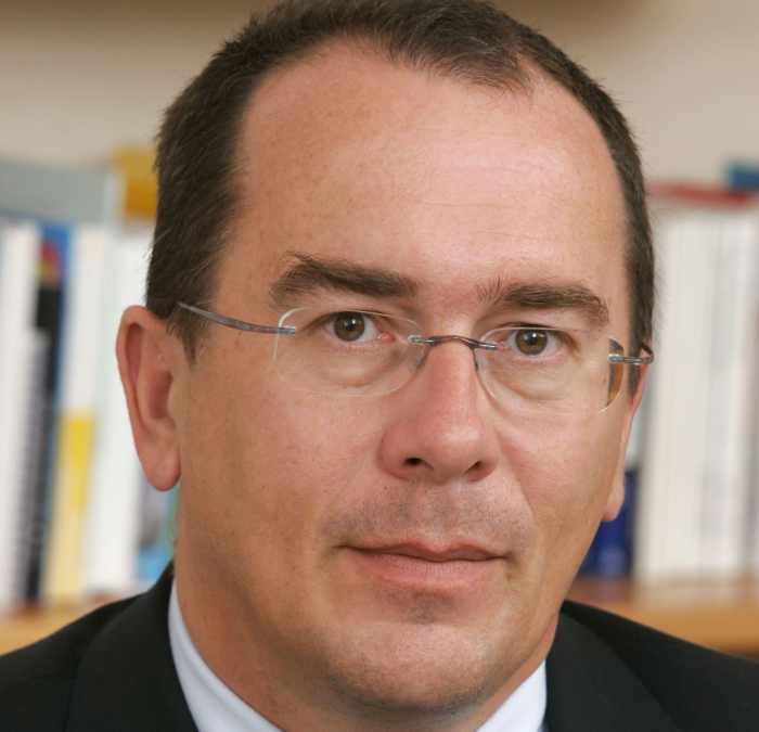 ÖÄK-Mayer: Patientenschutz statt Fließbandabfertigung
