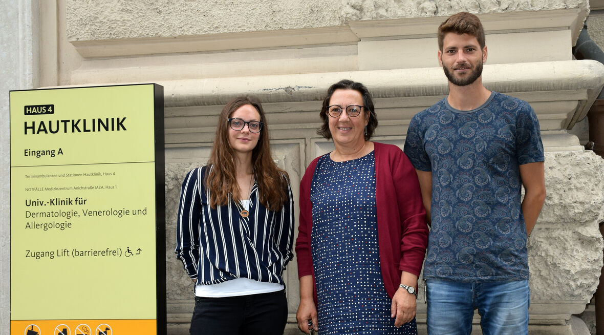 Beate Posch, Christine Heufler und Erstautor Dominik Klaver (v.l.).