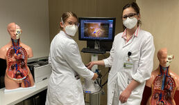 Salzburger Landeskliniken: Chirurgischer Nachwuchs trainiert in neuem Simulationszentrum
