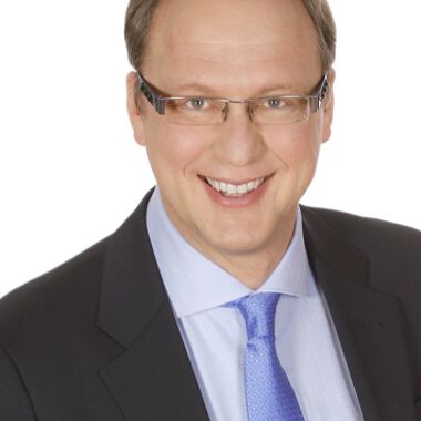 DM will rezeptfreie Medikamente verkaufen, Apothekerkammer warnt: Medikamente gehören in die Apotheke