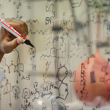 Wiener Forscher entwickeln Methode zur Herstellung von Metyrapon-Derivaten