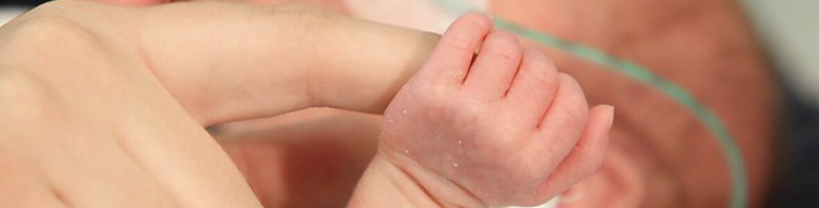 Frühchen brauchen möglichst viele sanfte Berührungen