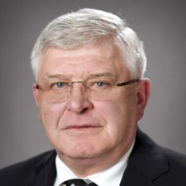 Кирил Ананиев оглави Надзора на НЗОК