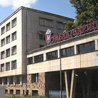 Специализант в Клиниката по лъчелечение към ИСУЛ