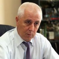 Проф. Н. Петров поиска оставката на директора на НЦОЗА