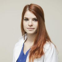 Д-р Стоянова, лекар, ДКЦ Вита за слънчевите очила на децата