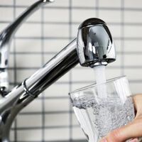 От печата: Италия твърди, че питейната вода у нас е опасна