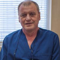 Екипът на д-р Стефан Стоилов оперира успешно дете с огромен тумор