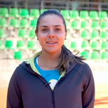 Вики Томова стана лице на кампанията Здравна тенис академия за родители и деца