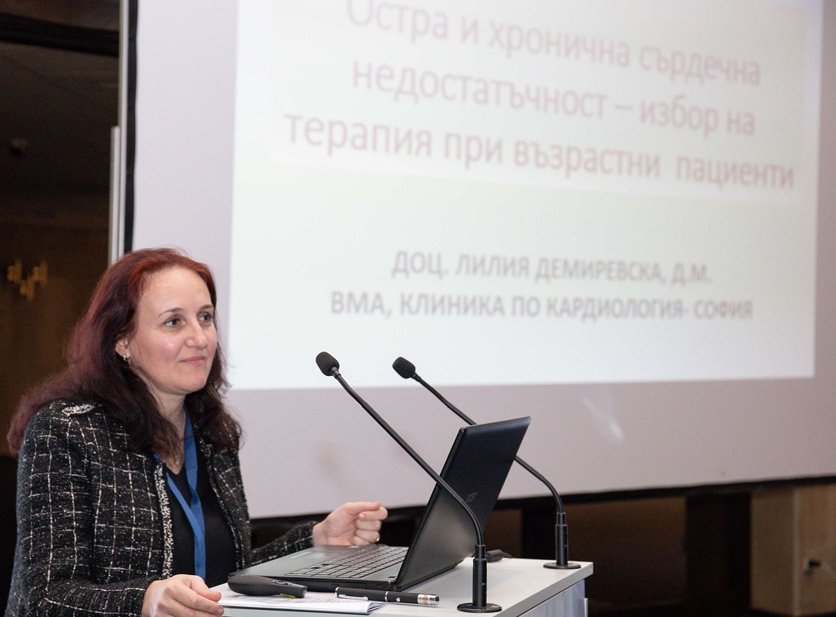 Кардиолози от ВМА с активно участие в престижен форум