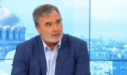 Доц. Ангел Кунчев: Притеснява ни какво ще се случи с COVID-19 наесен