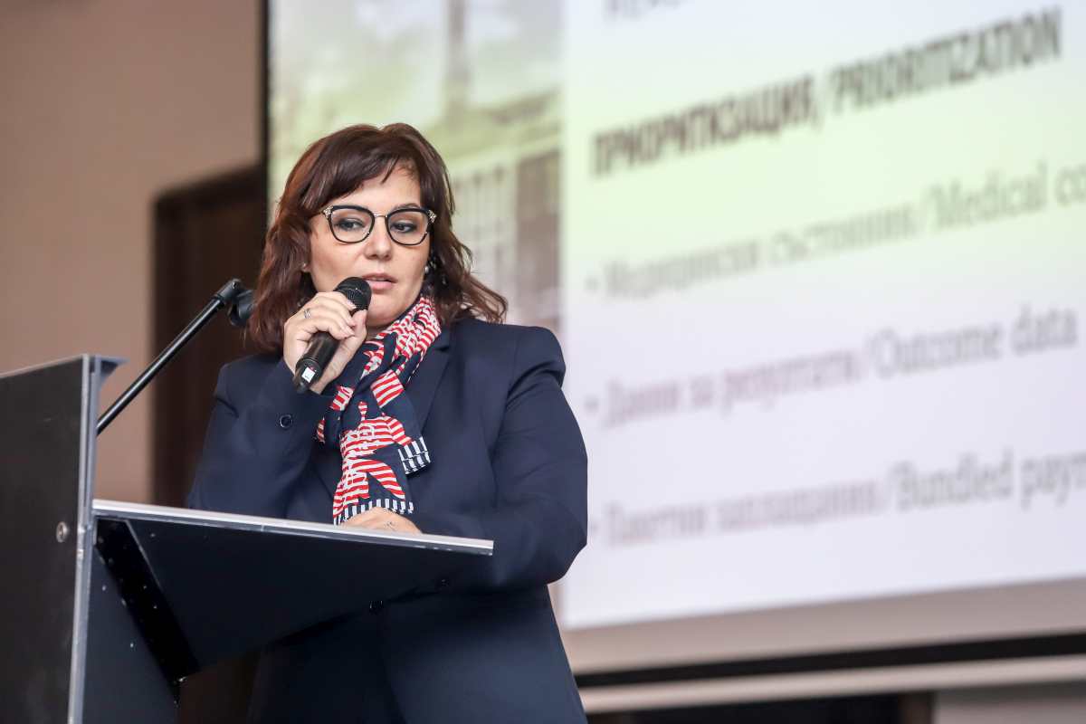 проф. Асена Сербезова