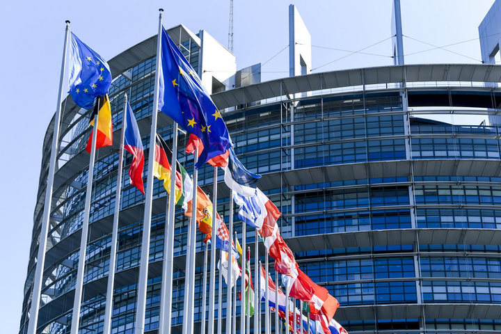 Евродепутатите призовават за по-ефективна стратегия на ЕС в борбата с рака
