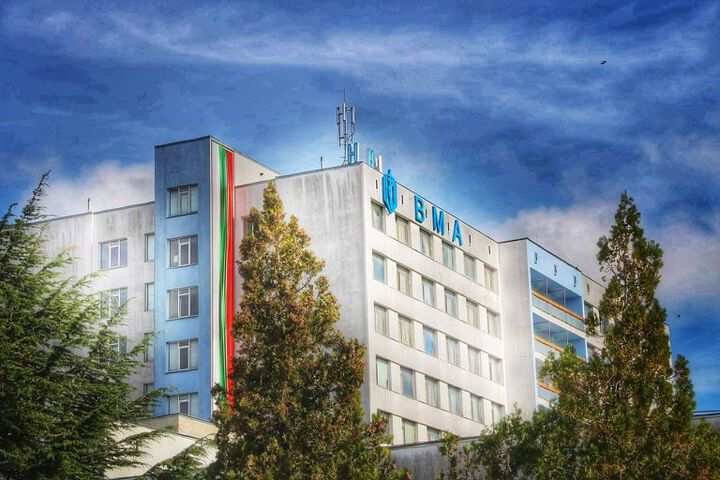 Най-младата военна болница в България на 73!