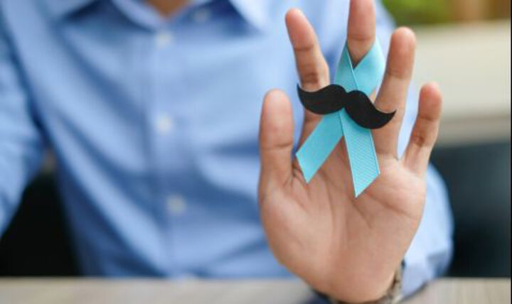 Екипът на МЗ подкрепи кампанията за борба с рака на простатата