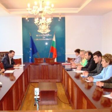 МЗ с промени, които да мотивират кадрите за работа в Спешната помощ