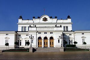 Временната правна комисия се зае със защитата на медиците