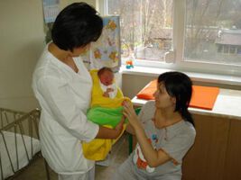"Всичко за бременността и раждането" представя лекция в МБАЛ "Пловдив"