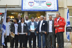 Лекари от "Медлайн" преглеждаха безплатно пострадали от наводненията в Мизия