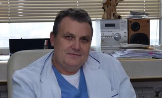 Доц. Крум Кацаров: Отдавна вече не сме герои, но съм оптимист, че лекарите ще си върнат доверието на хората