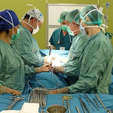 За първи път у нас: 5-см тумор под ключицата на 3-годишно дете отстраниха безкръвно гръдни хирурзи от Токуда