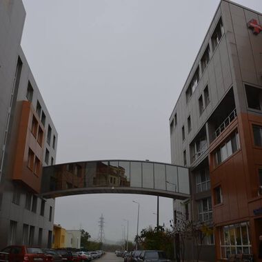 Топлата връзка на „МБАЛ Св.Панталеймон-Плевен“ участва в конкурса сграда на годината