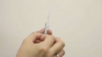 Дифтерия порази момче в Испания!! Благодарим на Анти-ваксинистите