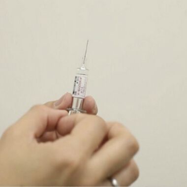 Дифтерия порази момче в Испания!! Благодарим на Анти-ваксинистите
