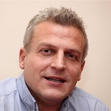 Москов: Спрете цигарите и кафето за 3 дни и ще си платите здравните вноски