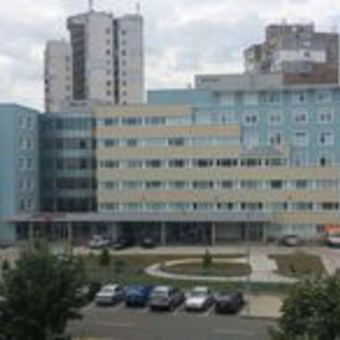 В Гинекологично отделение на болница "Бургасмед" е извършена сложна органосъхраняваща операция на яйчниците при млада жена