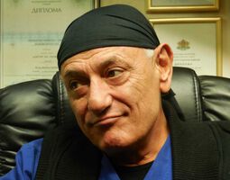 Проф. Симеонов: Добрите лекари и в България получават добро възнаграждение