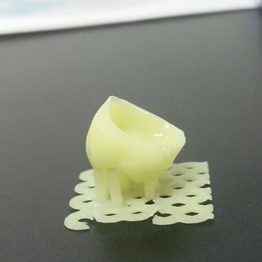 3D принтирането на дентални конструкции става част от обучението на студентите по дентална медицина и зъботехника в МУ-Варна