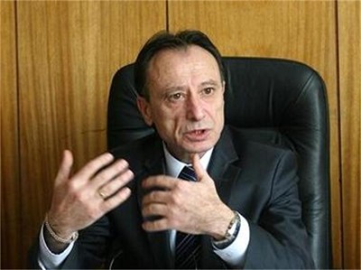 Шефът на фонда за лечение на деца Павел Александров арестуван, проф. Пилософ поема поста