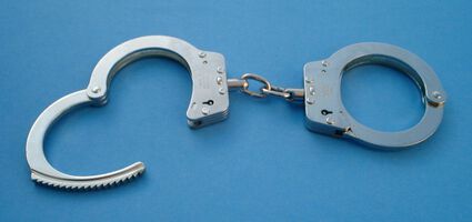 Мъж е задържан за 5 денонощия след обида на лекари в Лом