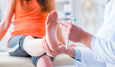 Защо при диабет трябват специални грижи за краката и прием на алфалипоева киселина?