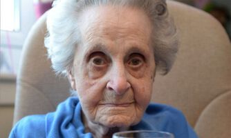 102-годишна разби всички налагани стереотипи за здравословен живот
