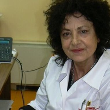Д-Р РАДЕВА ПРИЛАГА КРИОТЕРАПИЯ СРЕЩУ РАК НА МАТОЧНАТА ШИЙКА