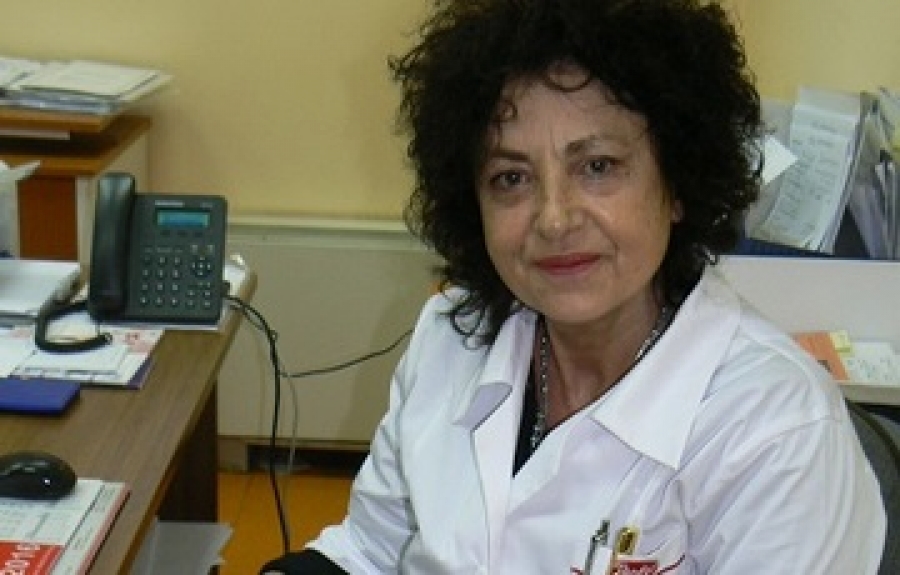 Д-Р РАДЕВА ПРИЛАГА КРИОТЕРАПИЯ СРЕЩУ РАК НА МАТОЧНАТА ШИЙКА