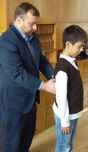 Преглеждат гръбнака на ученици от 6 училища в София