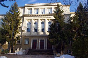 КАНДИДАТСТУДЕНТСКИ КУРСОВЕ ПО БИОЛОГИЯ И ХИМИЯ ЗА СПЕЦИАЛНОСТ „МЕДИЦИНА”