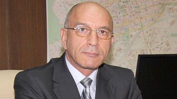 Кметът на Стара Загора ще се бори докрай за сградата на АГкомплекса