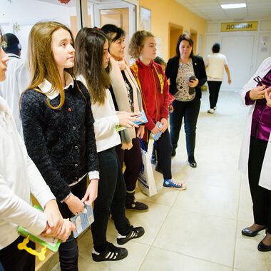 Варненски ученици подкрепиха детската клиника в УМБАЛ „Св. Марина“