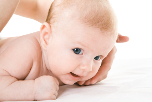 First baby born after his mother received womb transplant from a dead donor