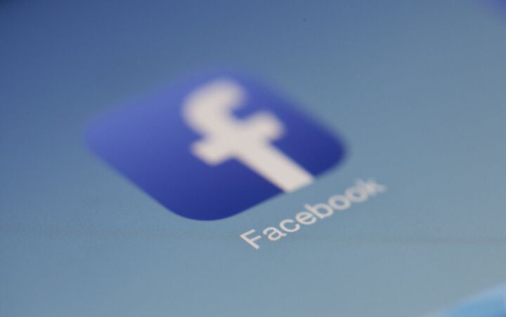 Facebook със строги рестрикции срещу антиваксърски прояви