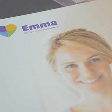 Wie uns Technik im Alter unterstützt? Ihr Name ist EMMA - Video