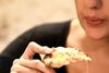 Studie beweist: wer langsam isst, ist seltener dick