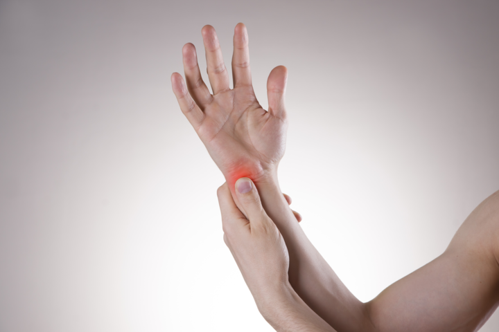 Rheumatoide Arthritis: Neuer Therapie-Ansatz bremst die Entzündung in den Gelenken