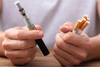 E-Zigaretten können bei der Tabakentwöhnung helfen